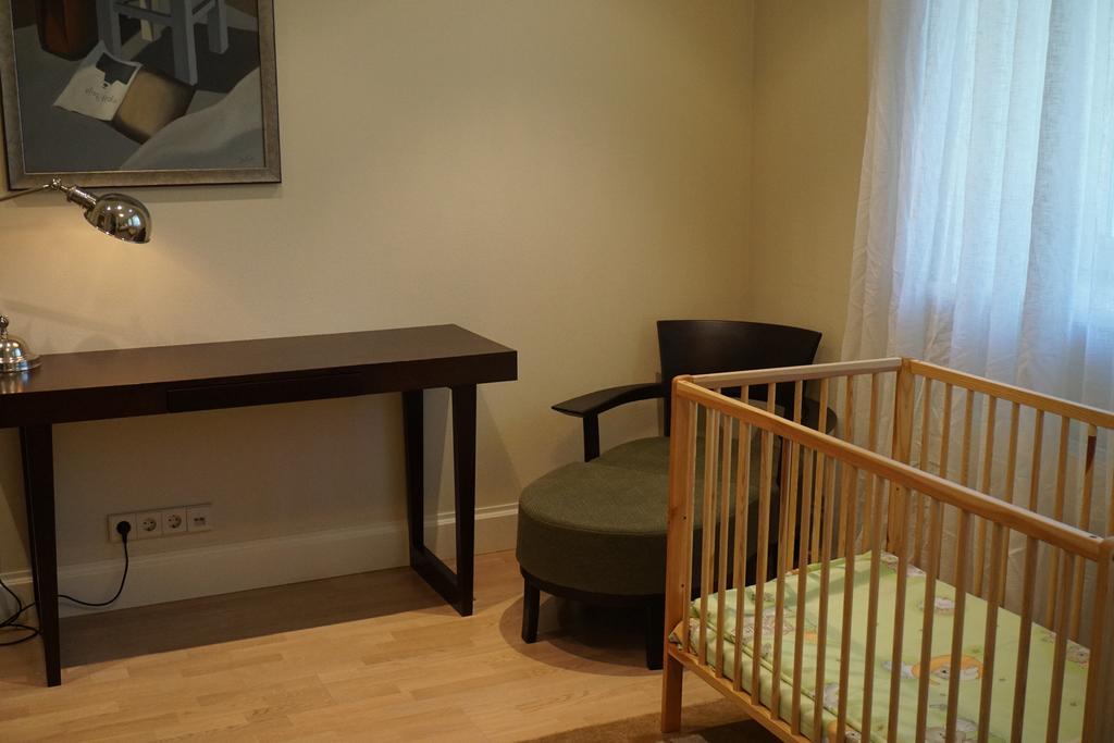 Wooden Villa Apartments ยูร์มาลา ภายนอก รูปภาพ