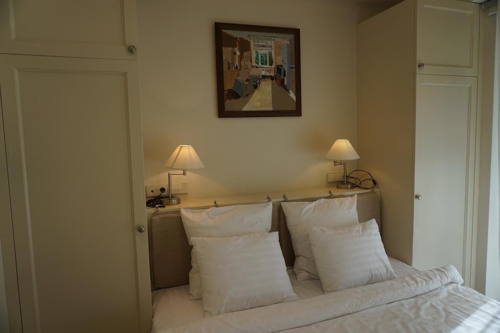Wooden Villa Apartments ยูร์มาลา ภายนอก รูปภาพ