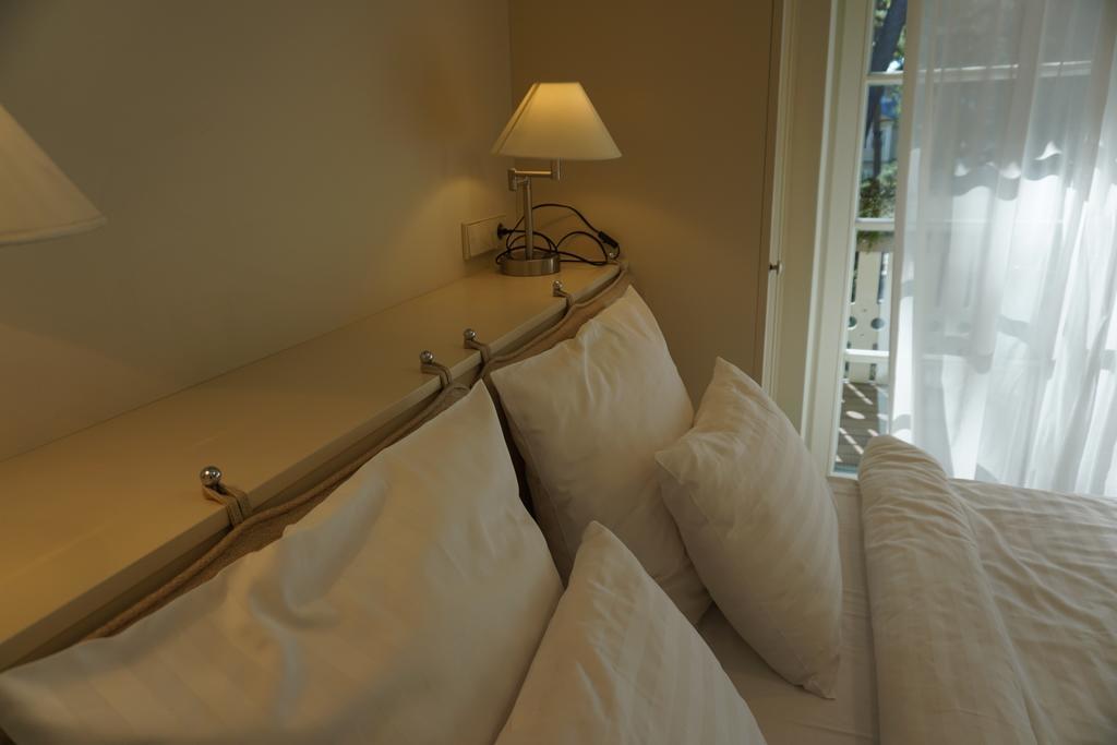 Wooden Villa Apartments ยูร์มาลา ภายนอก รูปภาพ