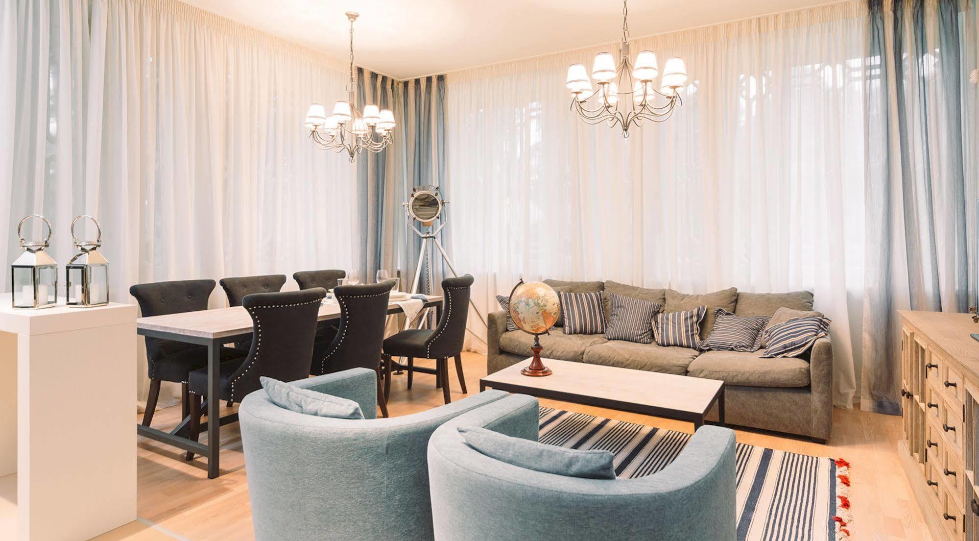 Wooden Villa Apartments ยูร์มาลา ภายนอก รูปภาพ