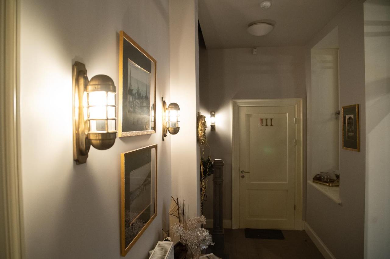 Wooden Villa Apartments ยูร์มาลา ภายนอก รูปภาพ